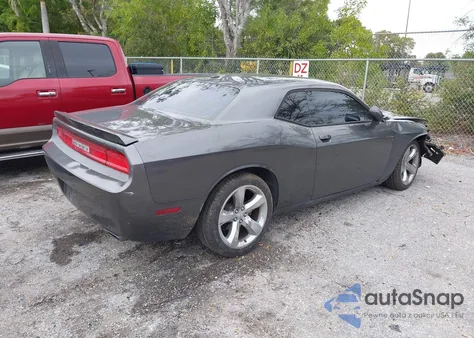 2014 Dodge Challenger Sxt Plus from USA, damaged, VIN 2C3CDYAG2EH137069